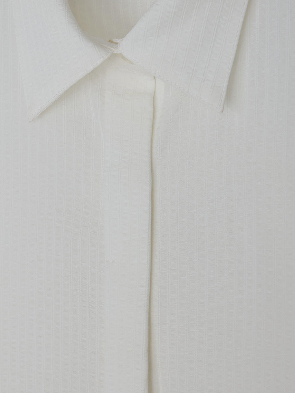 UND UNEVENNESS TIE BLOUSE