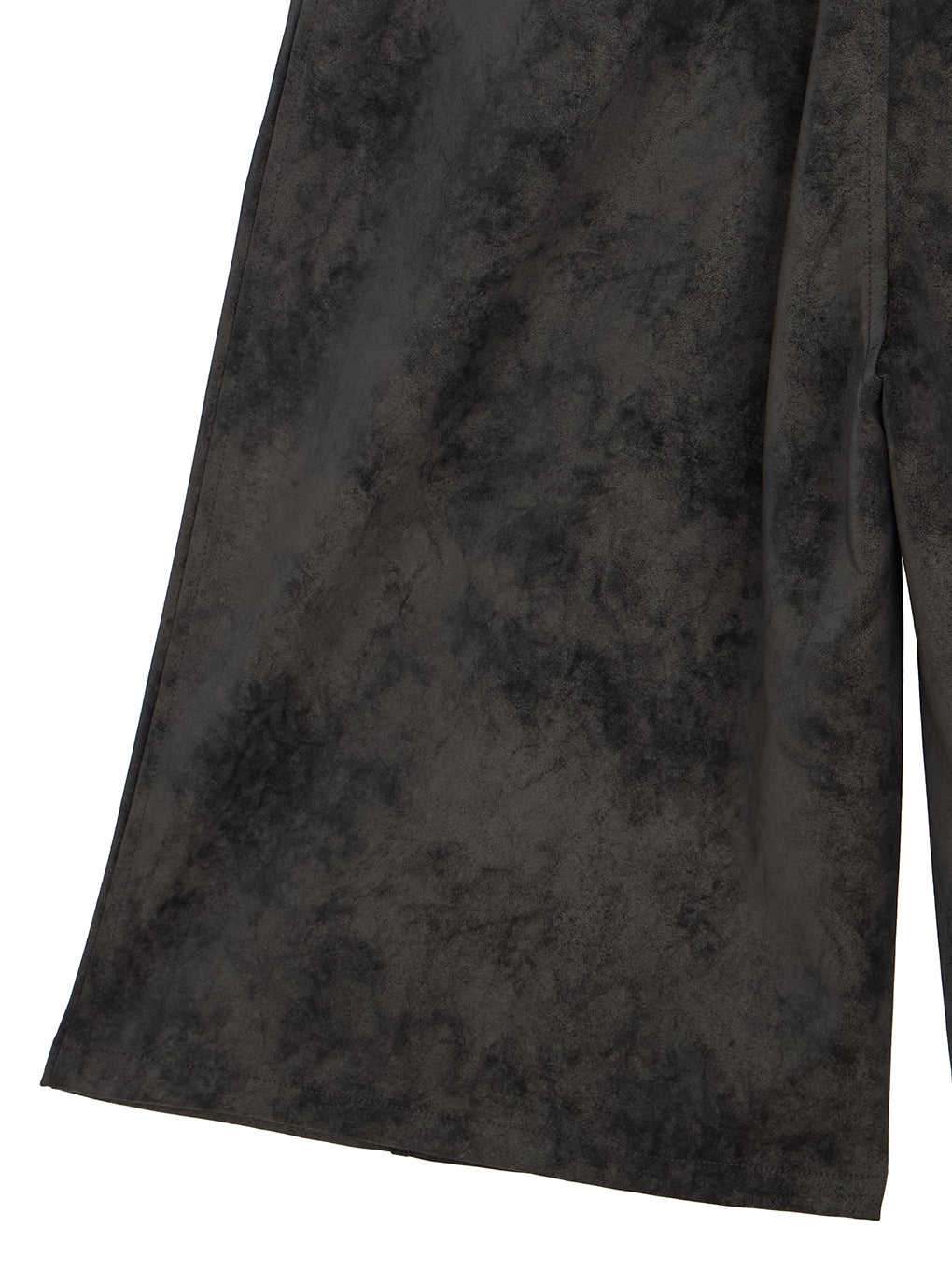 UND CRUSHED BERMUDA PANTS