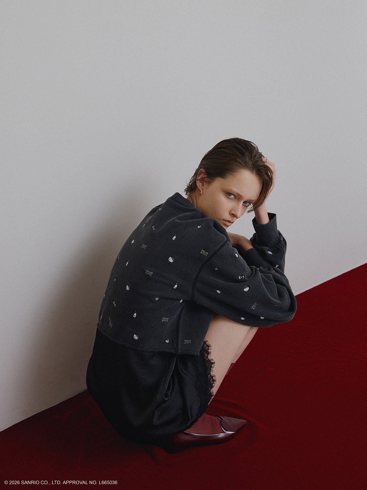 HELLO KITTY×Ameri EMBROIDERY SWEAT TOP