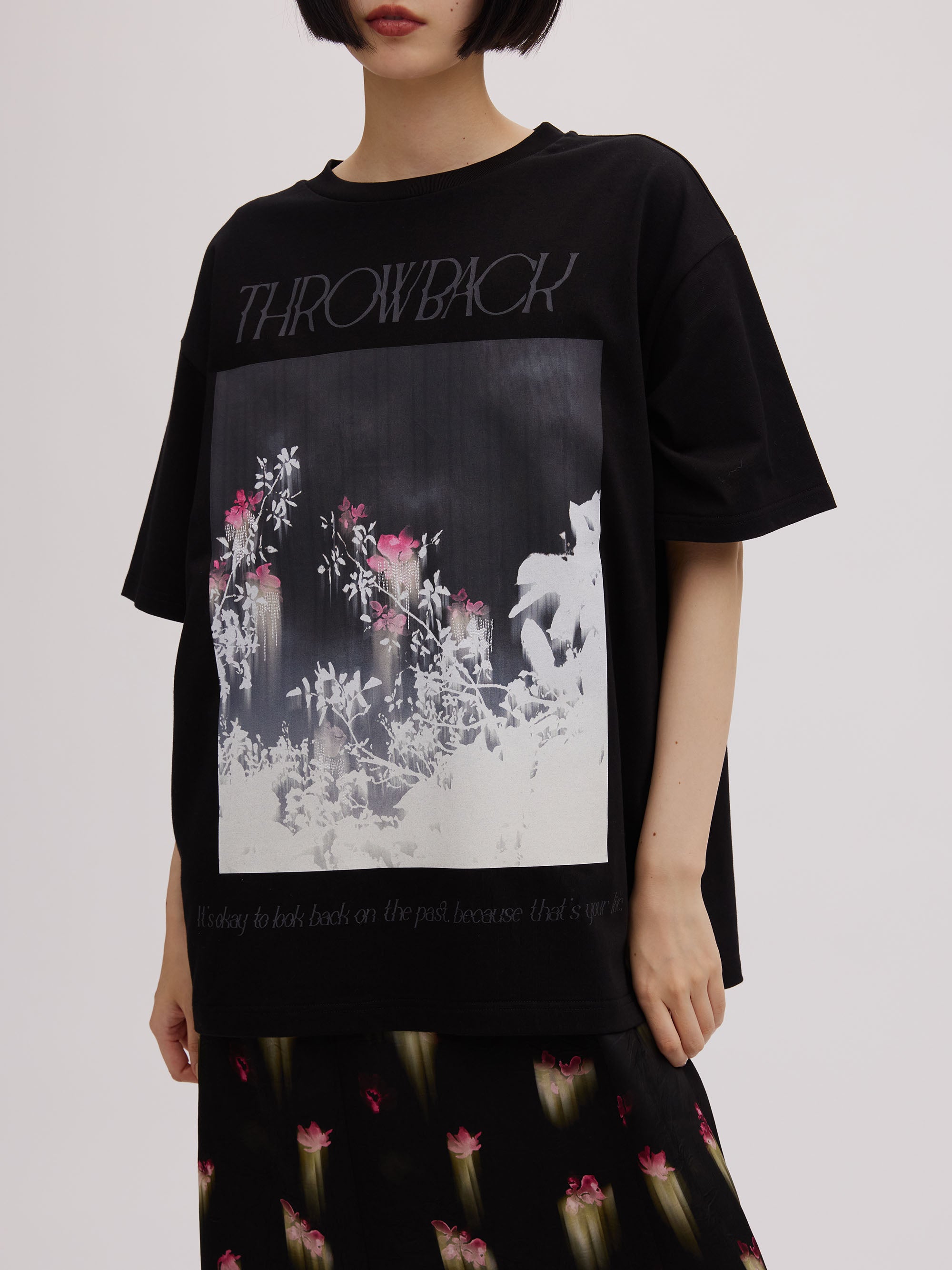 CLARA EMBROIDERY CONCEPT TEE