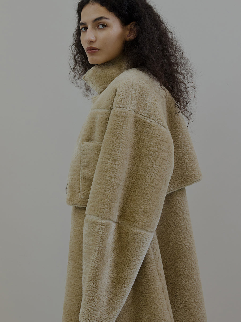 BOA COLLARLESS REVERSIBLE SHORT JACKET