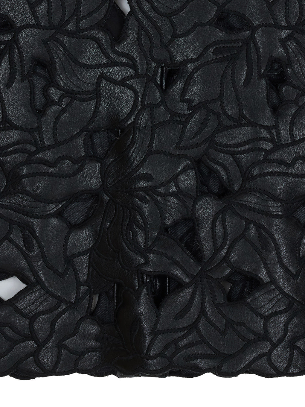 UND LACE CUTWORK VEST TOP