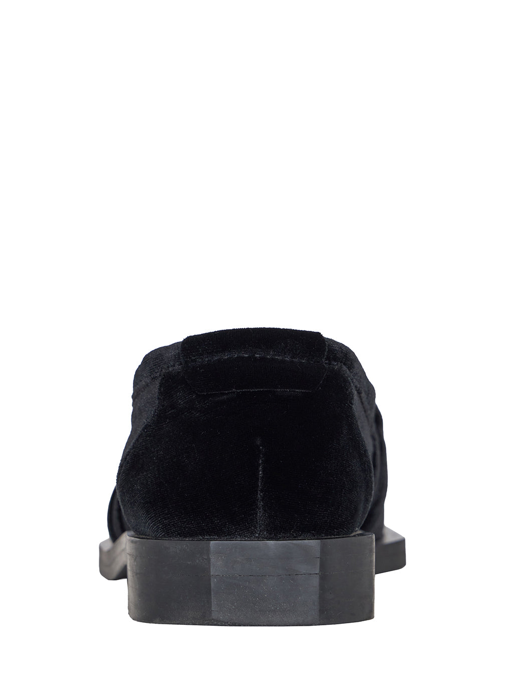 UND ANGULAR SOLE TASSEL LOAFER