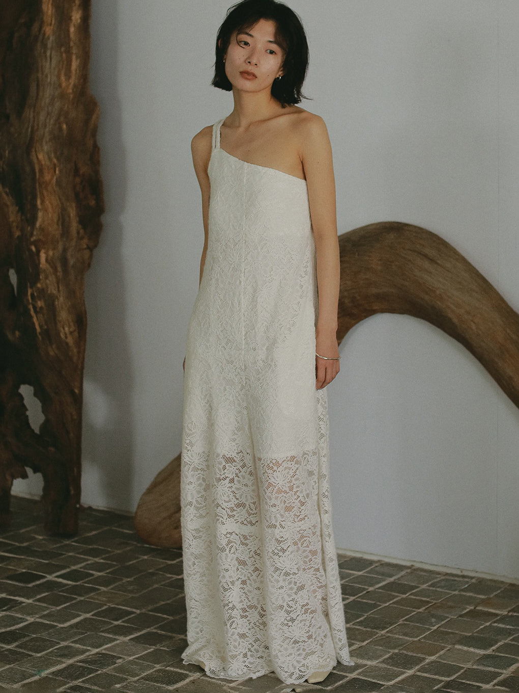 overlace flared つかわ hem dress ホワイト ワンピース