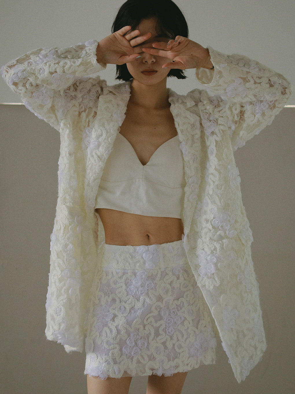 FLOWER MIX LACE SHEER JACKET 