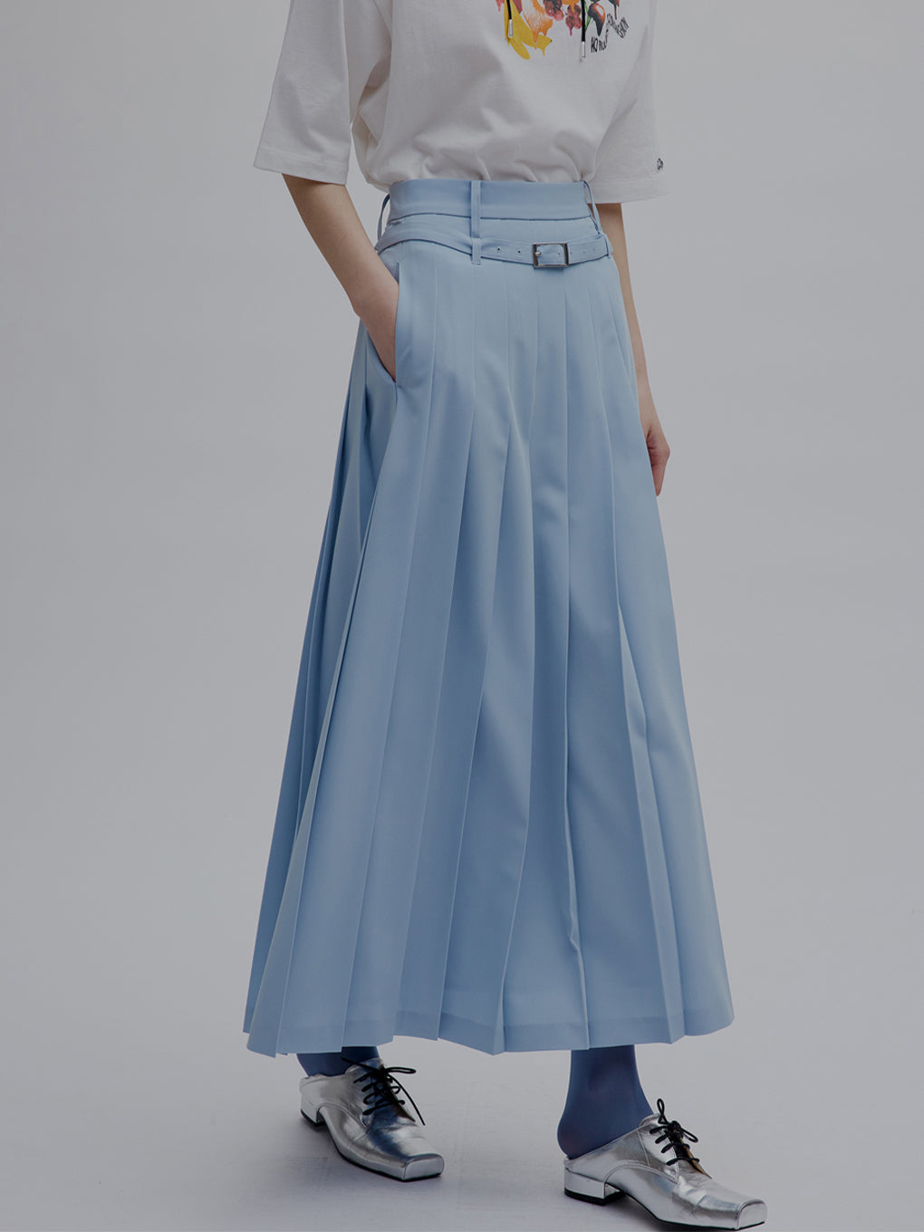 MEDI LOW BELT PLEATS SKIRT