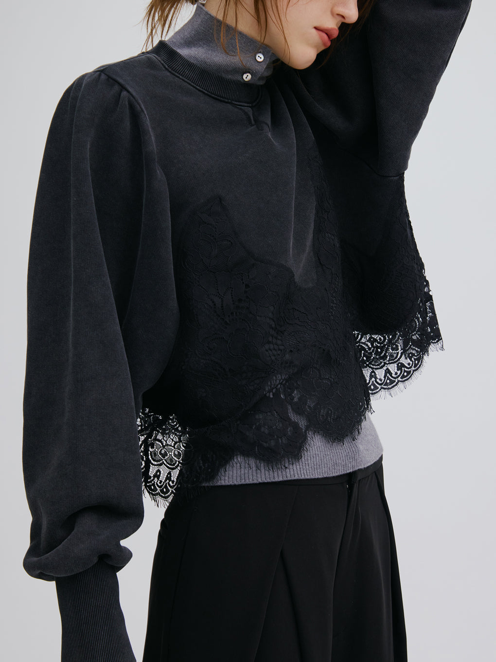 CHEMICAL OVERDYE LACE SWEAT TOP