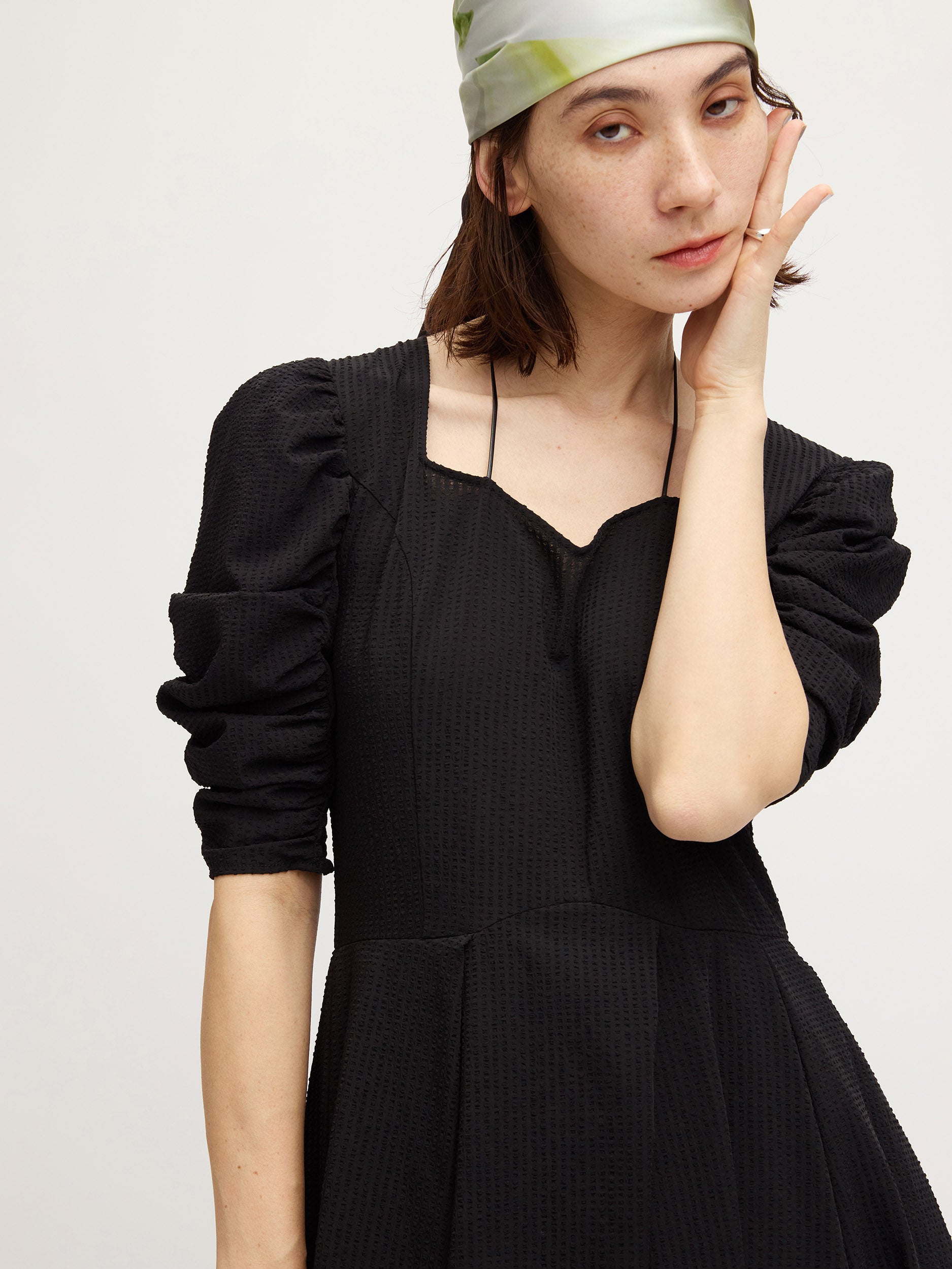 SEERSUCKER VOLUME HEM DRESS