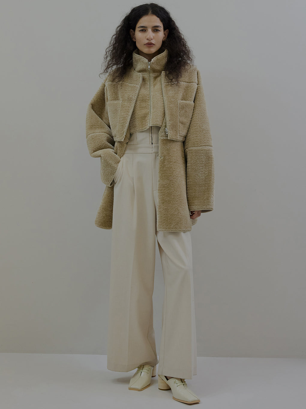 BOA HIGH NECK BOLERO
