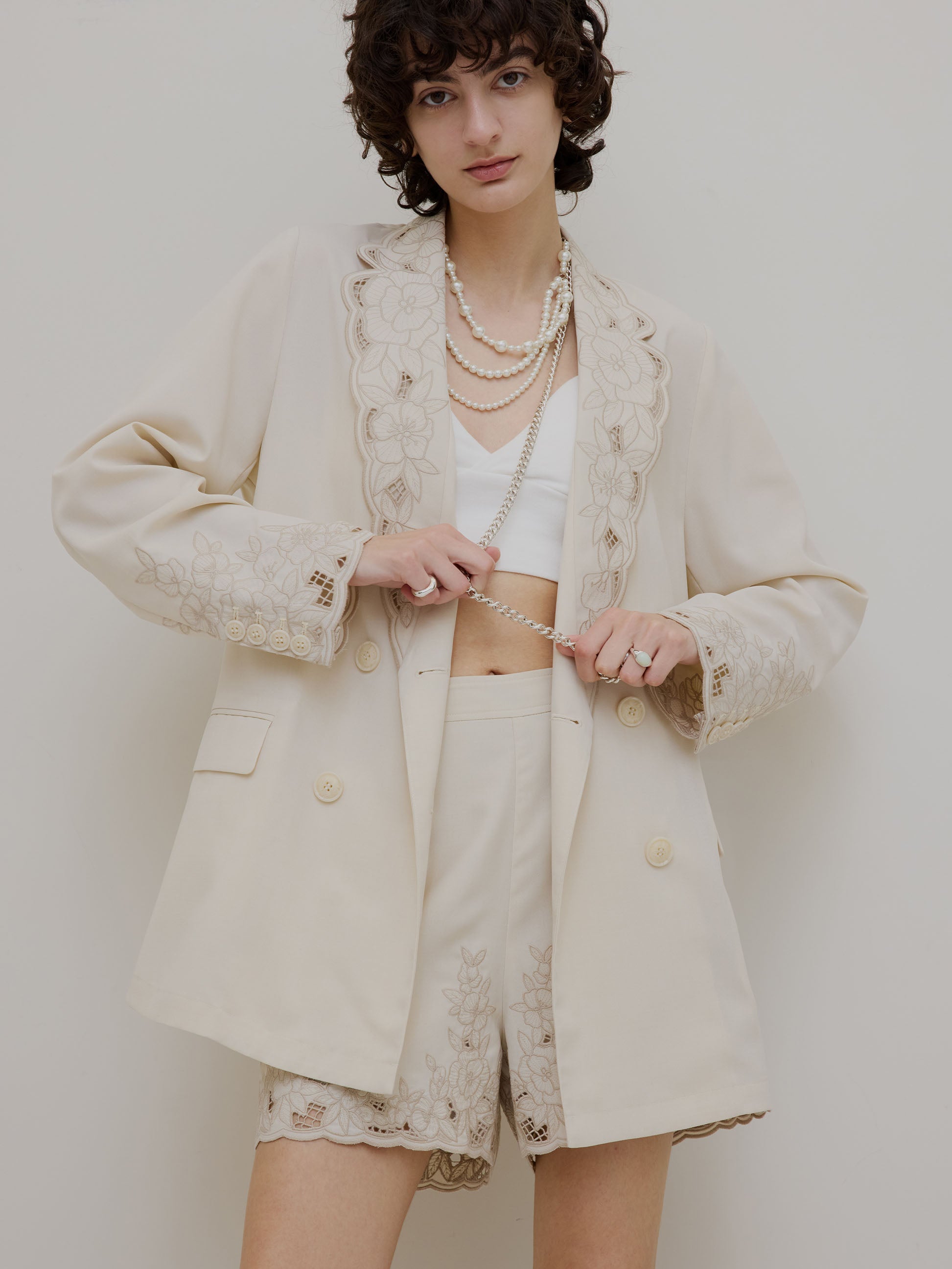 MEDI LACE EMBROIDERY COLLAR JACKET