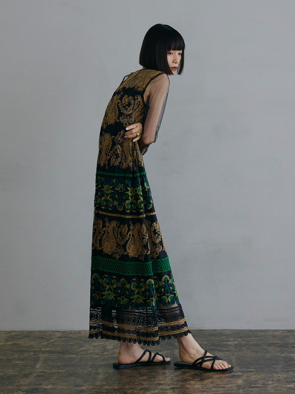 PAISLEY EMBROIDERY DRESS