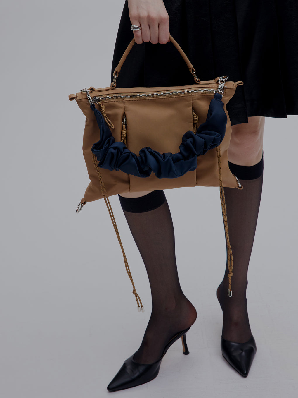 MEDI PUFFY TWIN FORM NYLON BAG