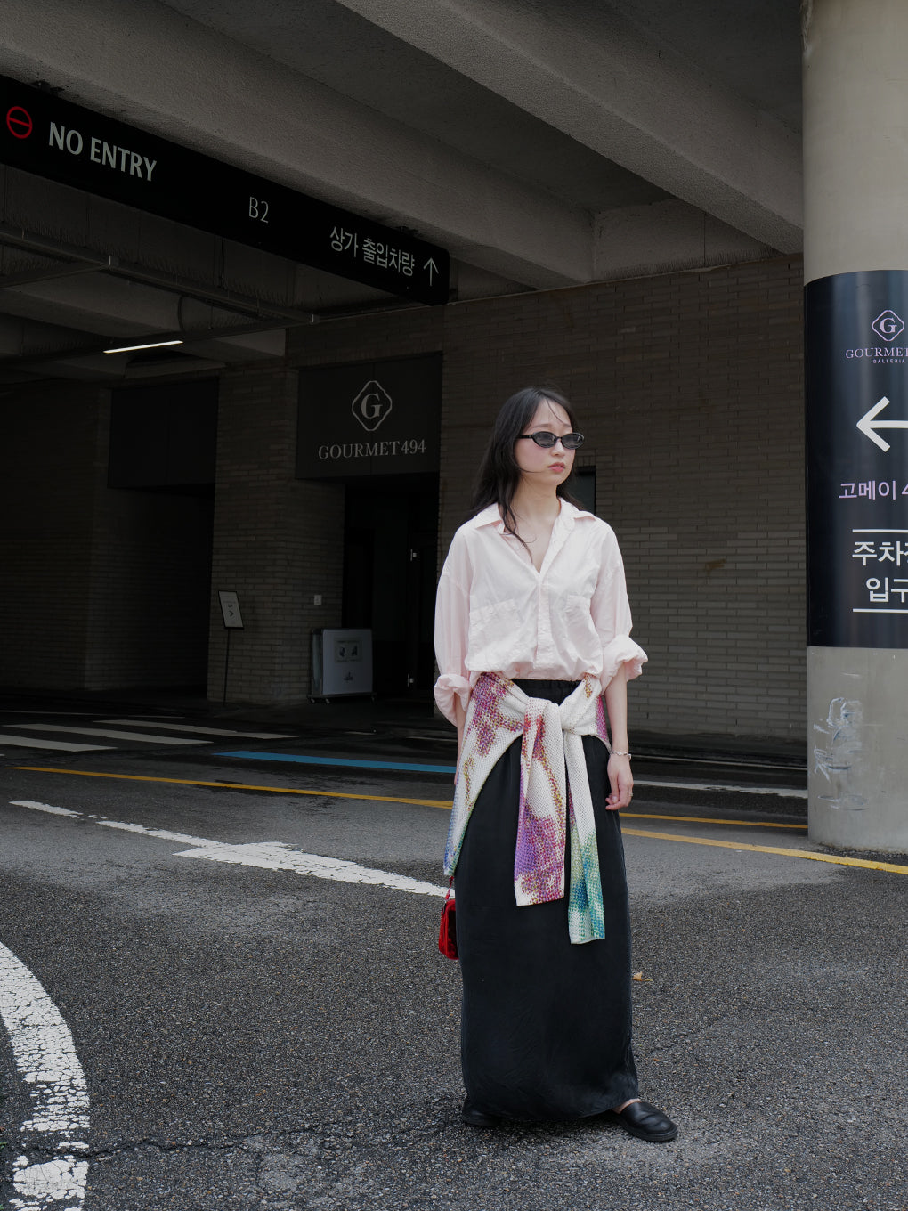 LOW RESOLUTION FLOWER KNIT TOP