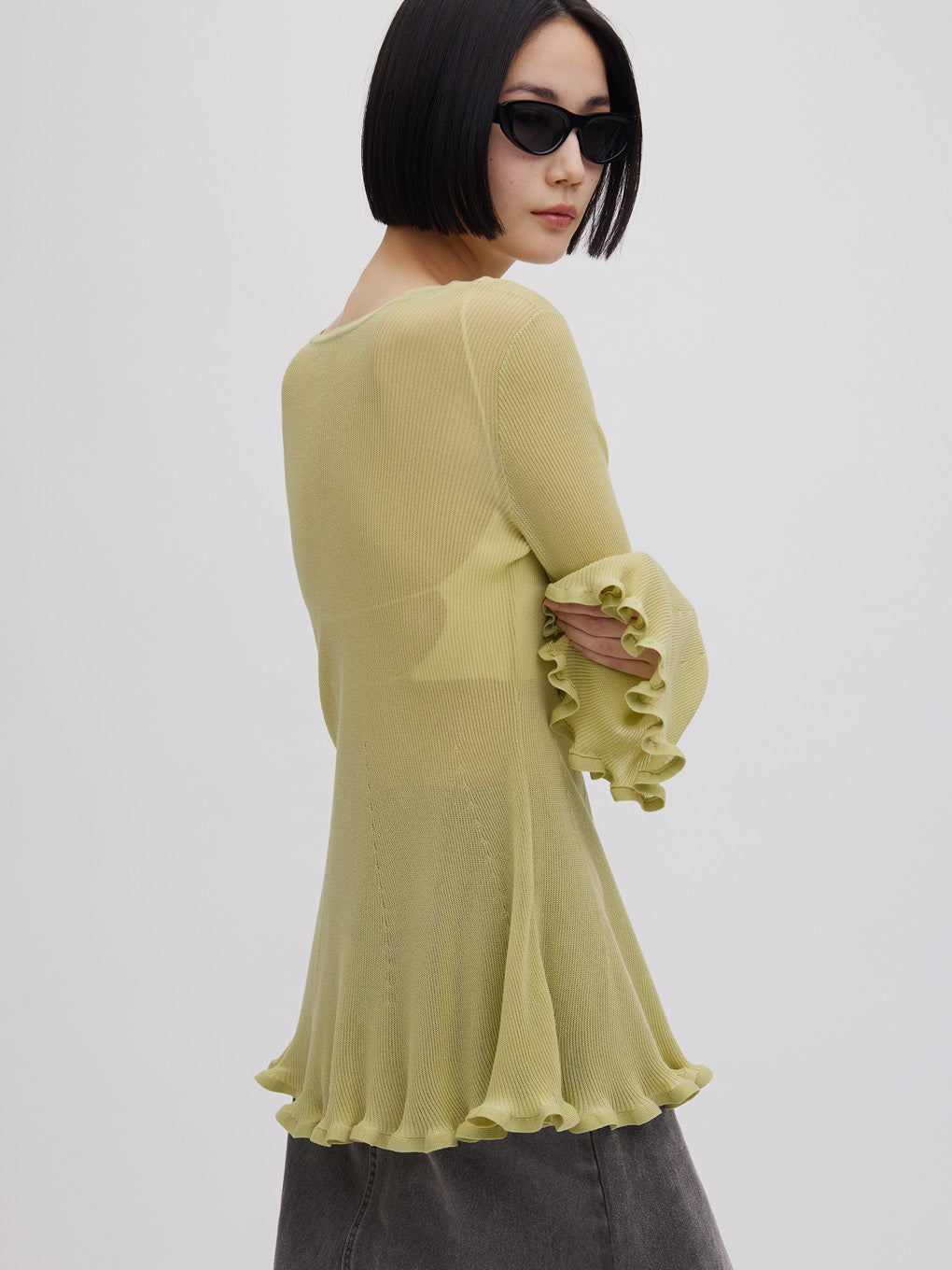 SHEER FRILL V NECK KNIT TOP