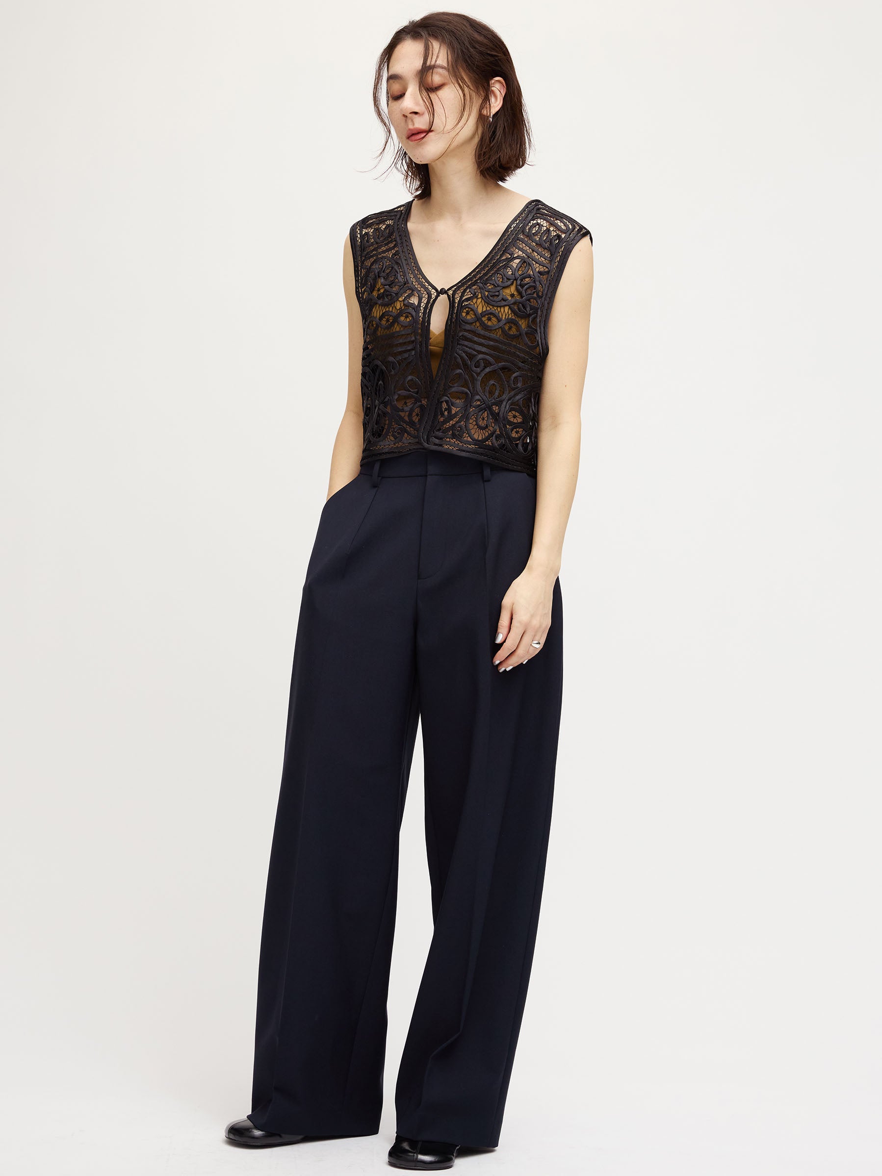 2WAY SATIN BATTEN LACE VEST