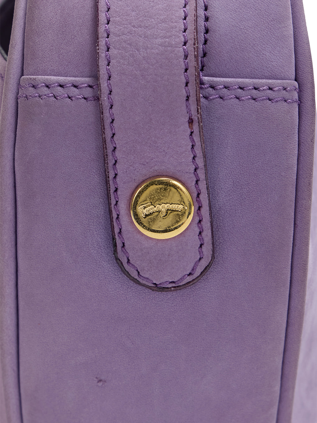 Ferragamo ガンチーニ金具ショルダーバッグ