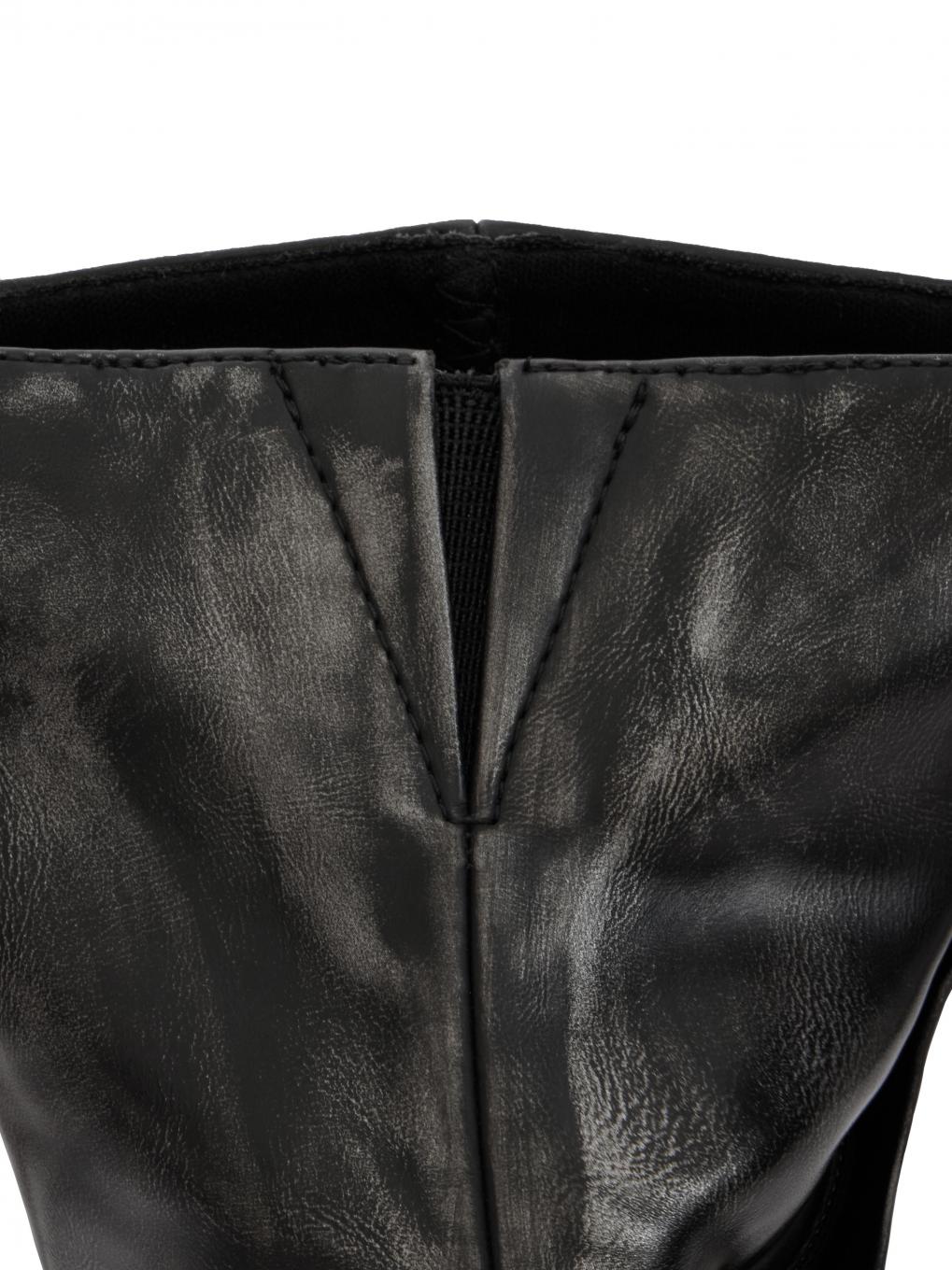 POINTED TOE GRUNGE LIKE BOOTS