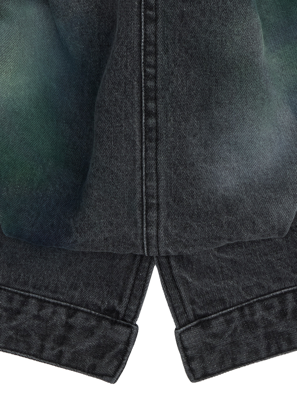 TWIST SHOULDER PAINT DENIM TOP