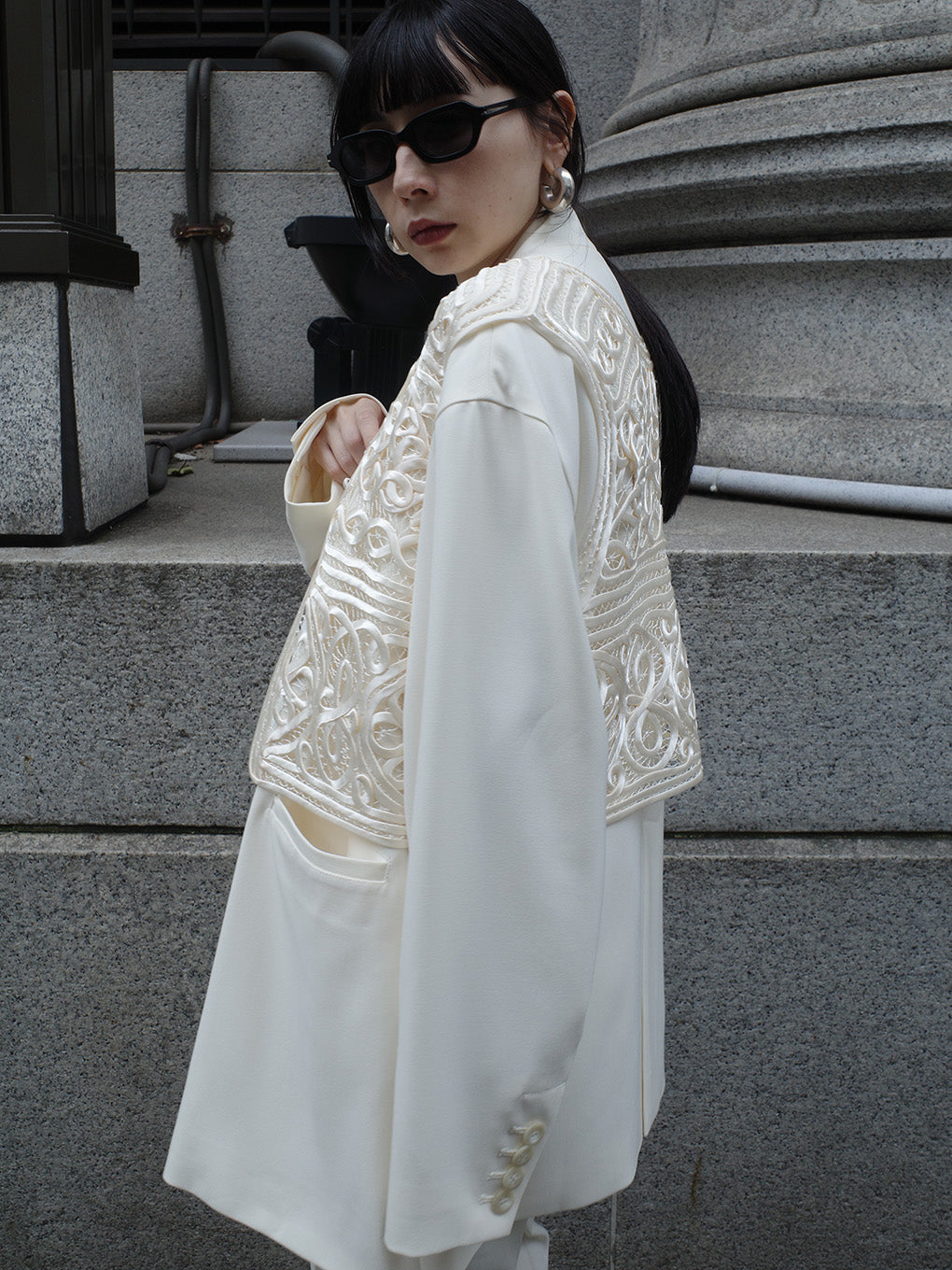 2WAY SATIN BATTEN LACE VEST