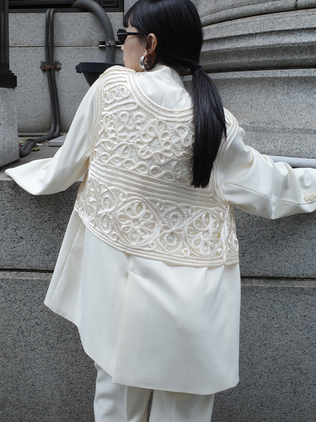 2WAY SATIN BATTEN LACE VEST