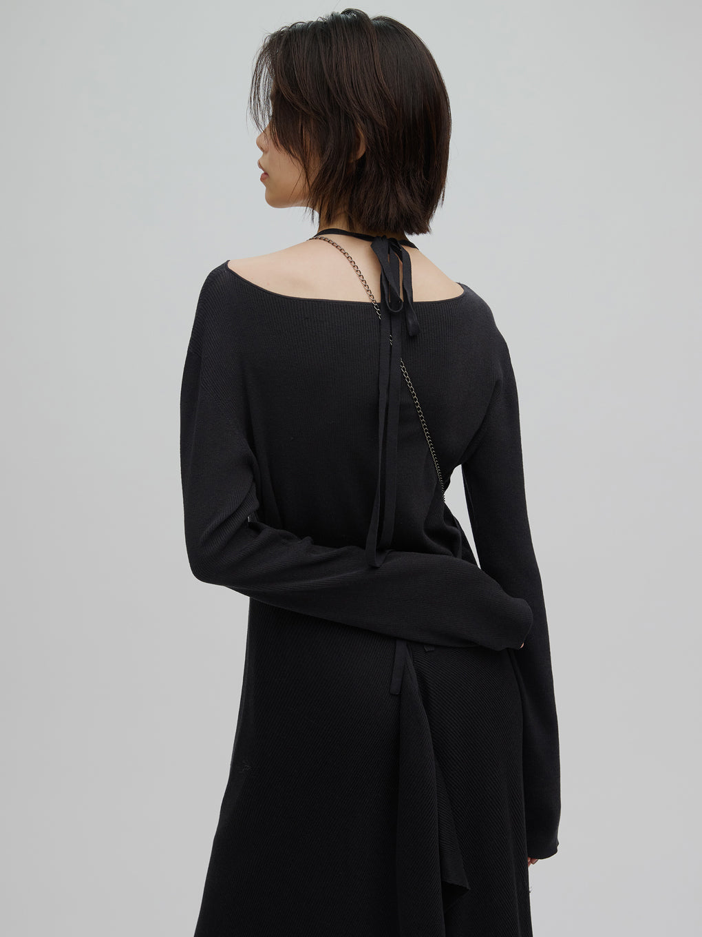 HALTER NECK LAYERED KNIT DRESS