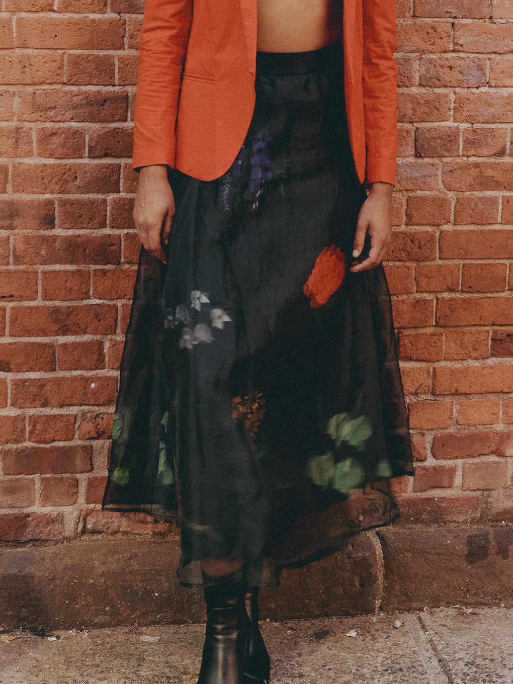 AMANDA SHEER PLEATS SKIRT 