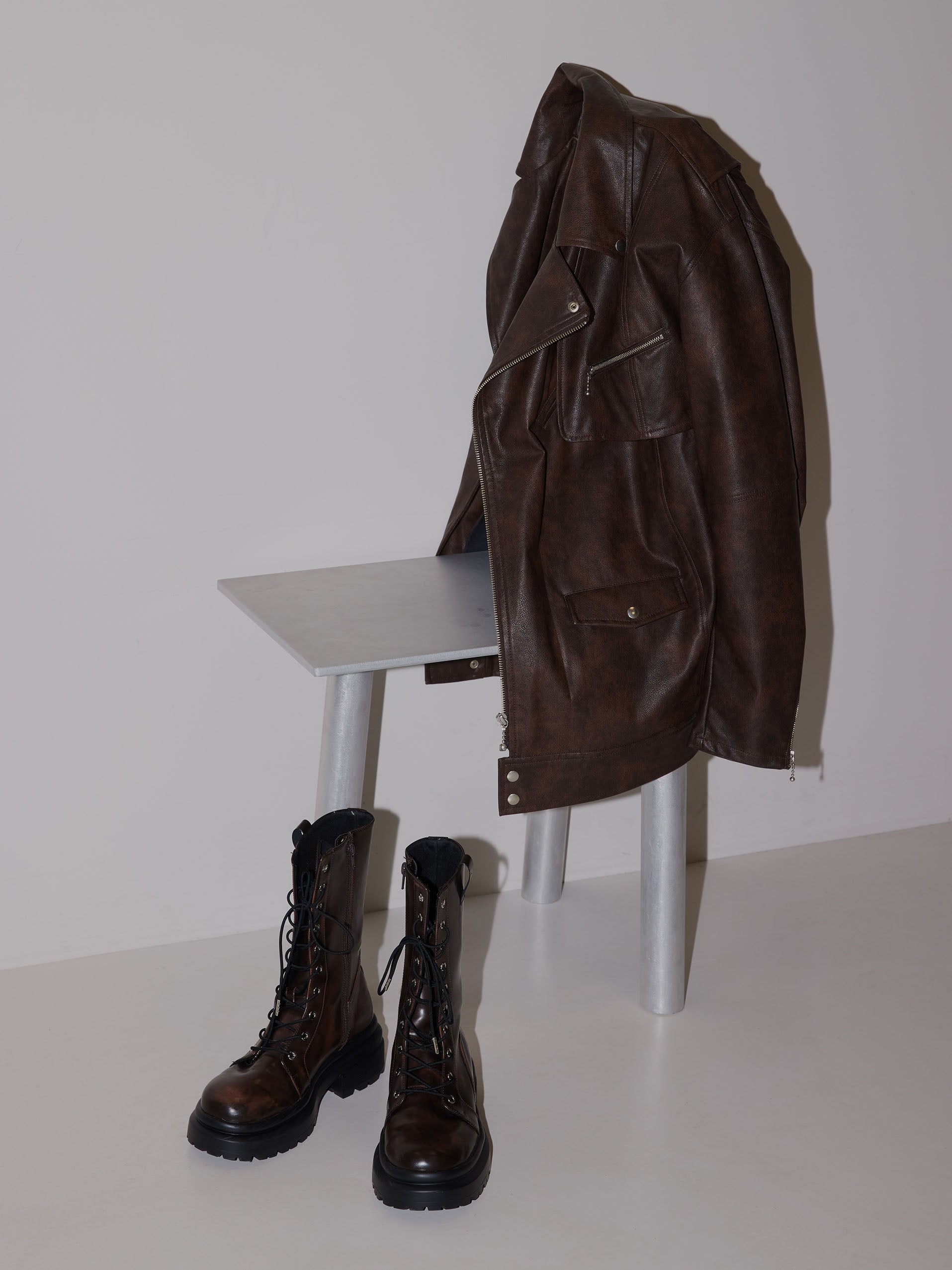 LACE UP TANK SOLE BOOTS