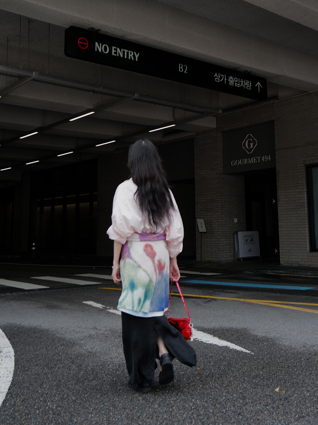 LOW RESOLUTION FLOWER KNIT TOP