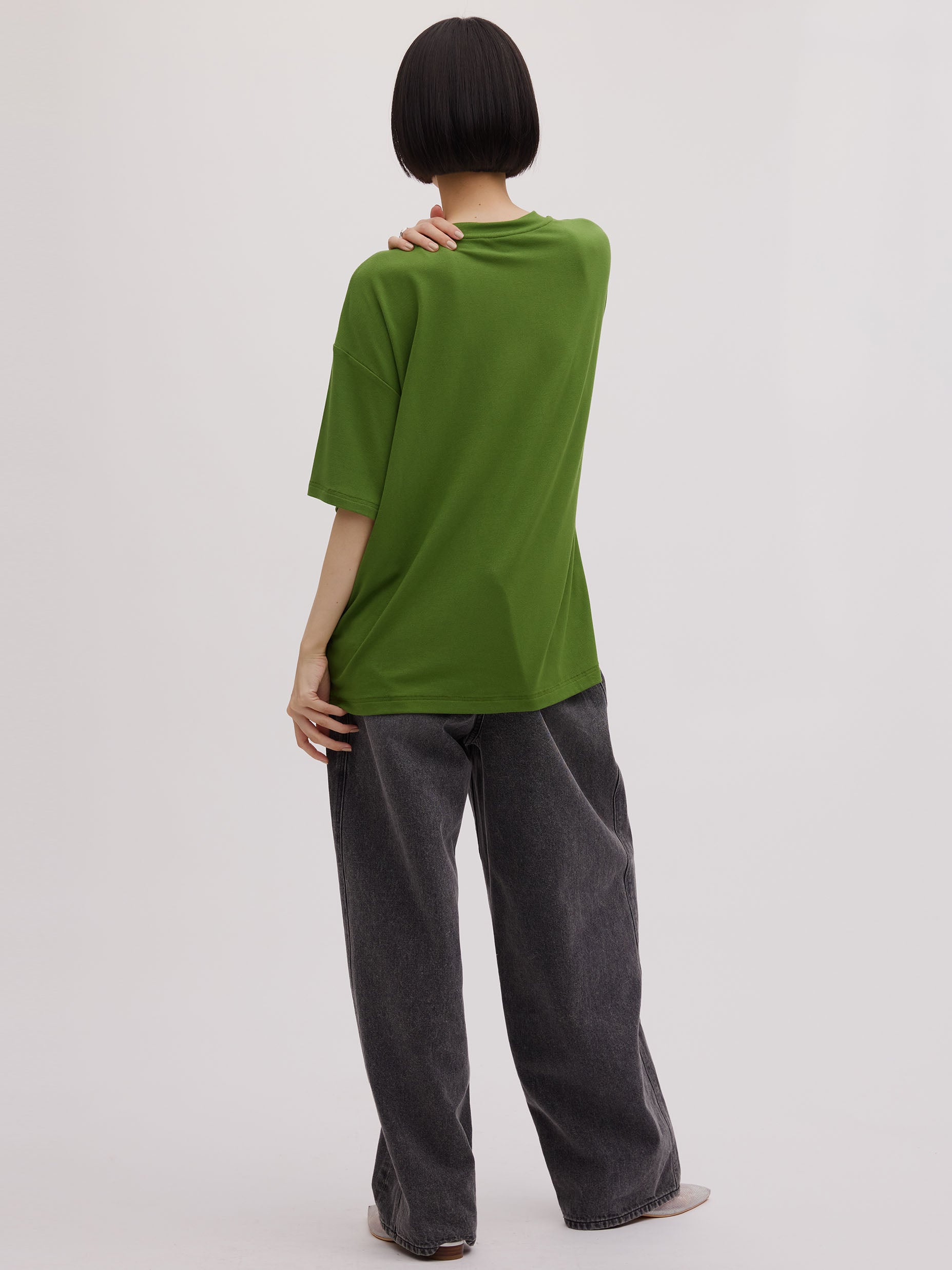 STUDS DETAIL STRAIGHT DENIM PANTS