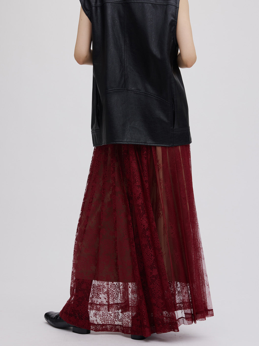 LAYERED LACE PLEATS SKIRT