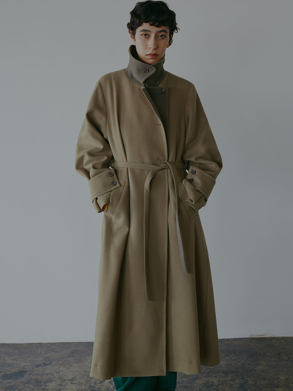 EDGE FLARE WOOL COAT 