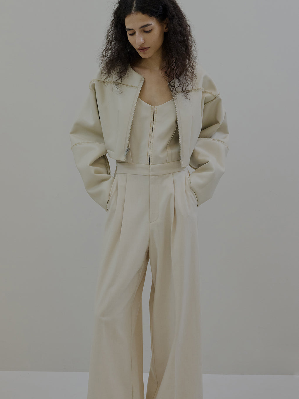 BOA COLLARLESS REVERSIBLE SHORT JACKET