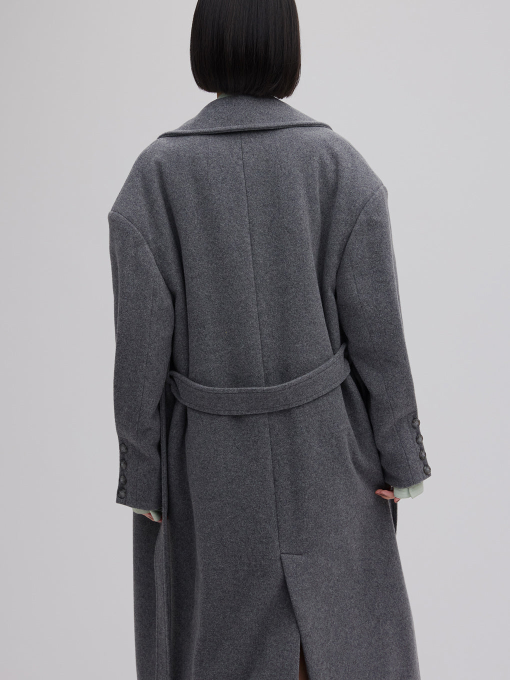 WIDE SHOULDER WOOL CHESTER COAT