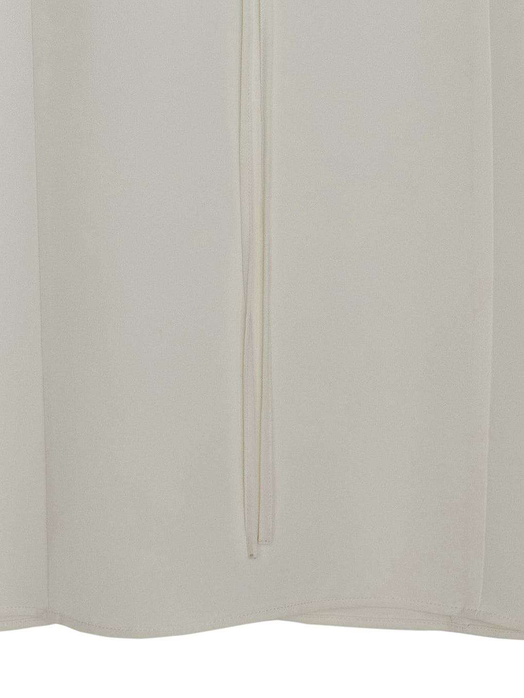 BACK HEART DESIGN OVER BLOUSE