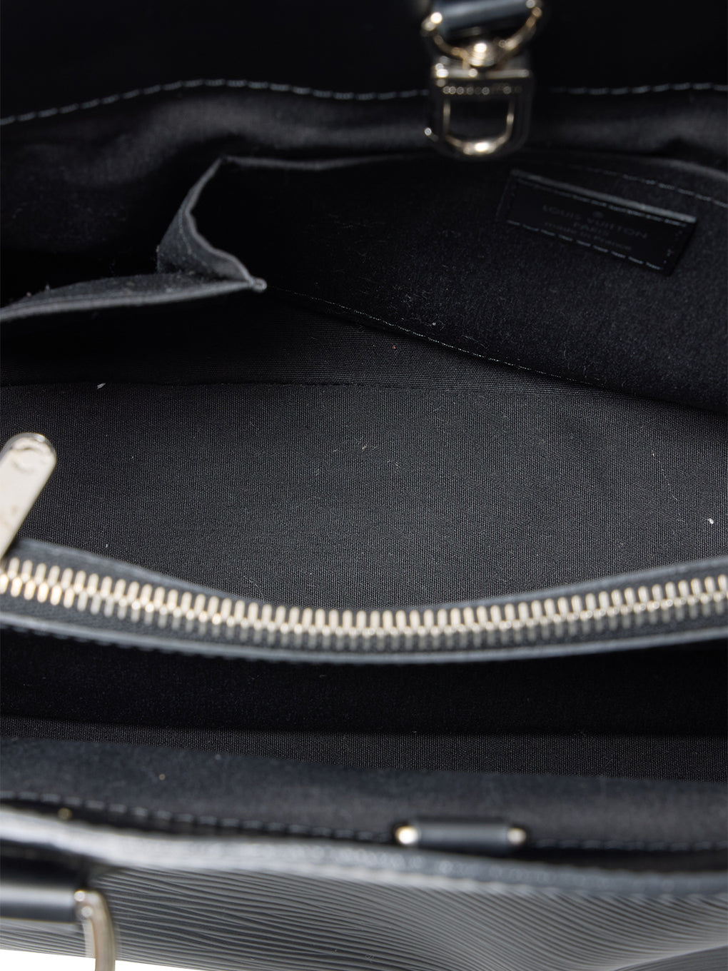 LOUIS VUITTON エピパッシィGMノワールトートバッグ