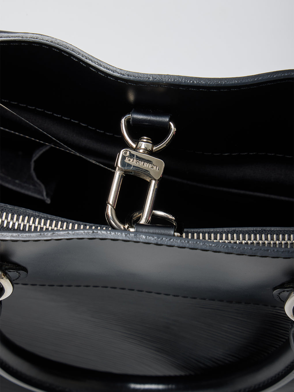 LOUIS VUITTON エピパッシィGMノワールトートバッグ