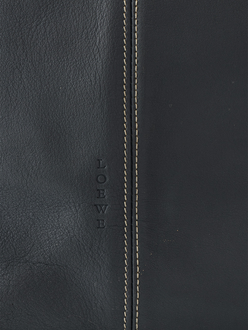 LOEWE ロゴ刻印トートバッグ