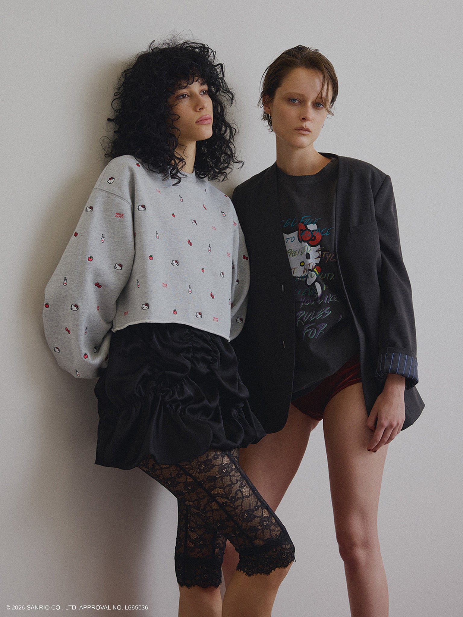 HELLO KITTY×Ameri EMBROIDERY SWEAT TOP