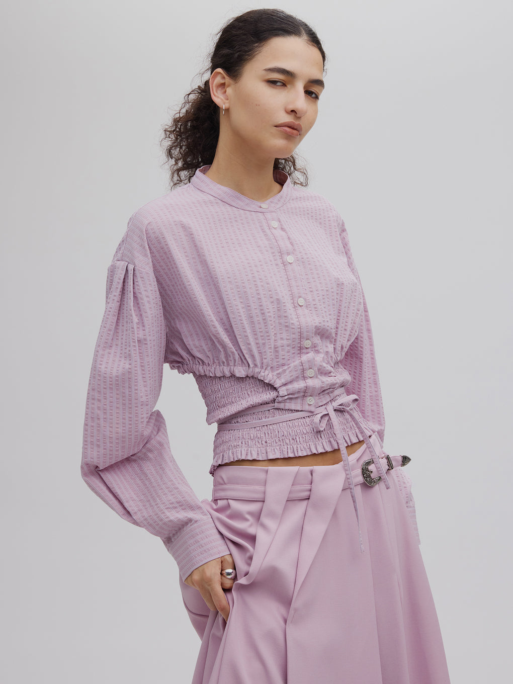 SHIRRING LAYERED SHORT SHIRT