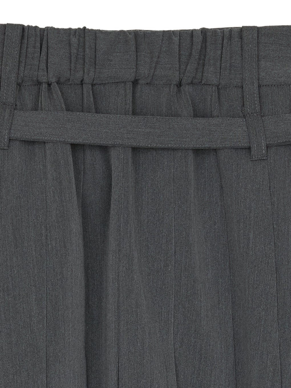 MEDI LOW BELT PLEATS SKIRT