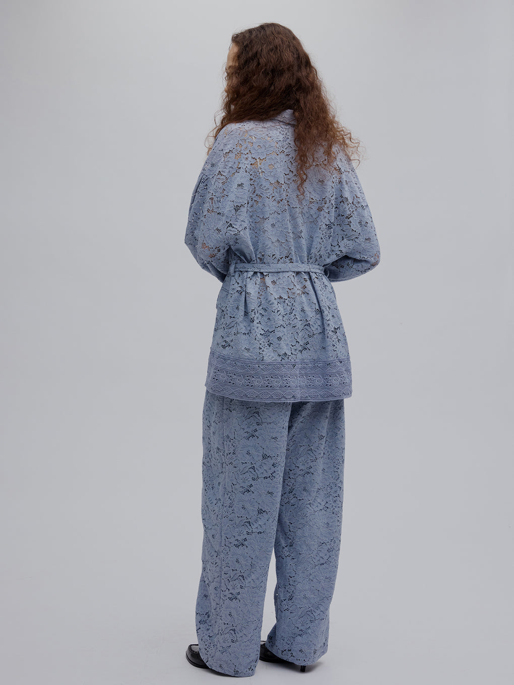 LACE GATHER CURVE PANTS