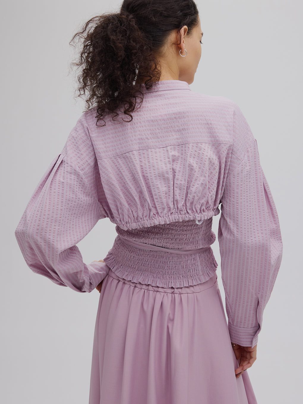 SHIRRING LAYERED SHORT SHIRT