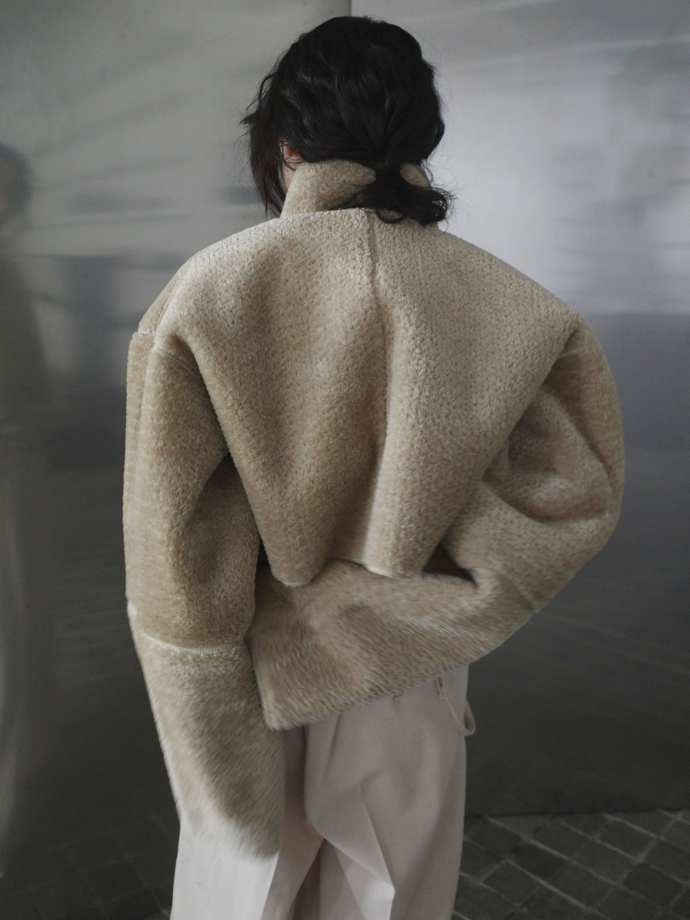 BOA COLLARLESS REVERSIBLE SHORT JACKET