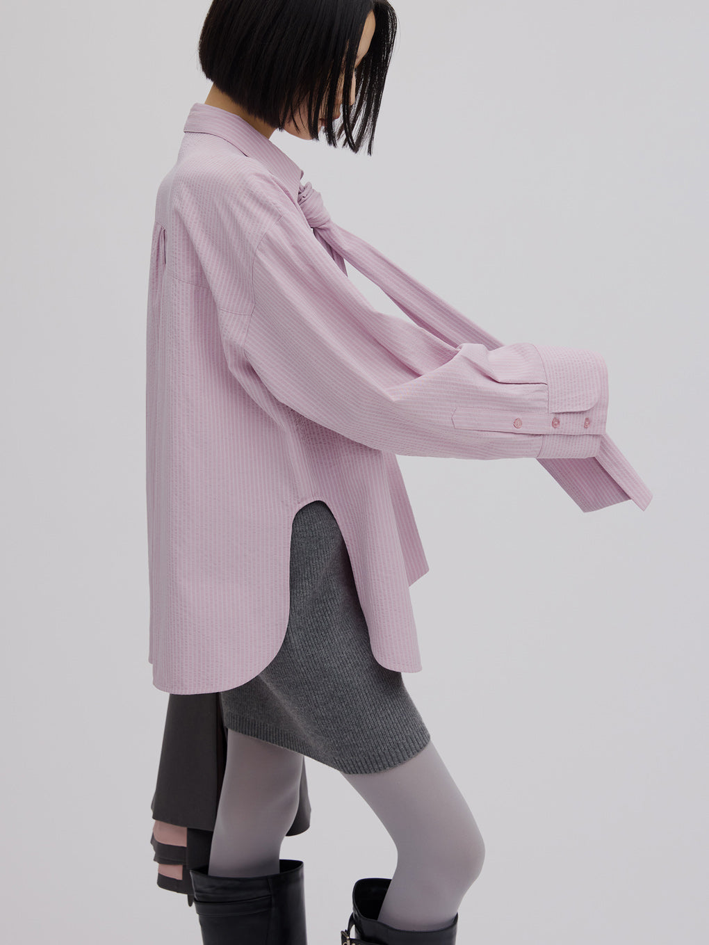 UND UNEVENNESS TIE BLOUSE