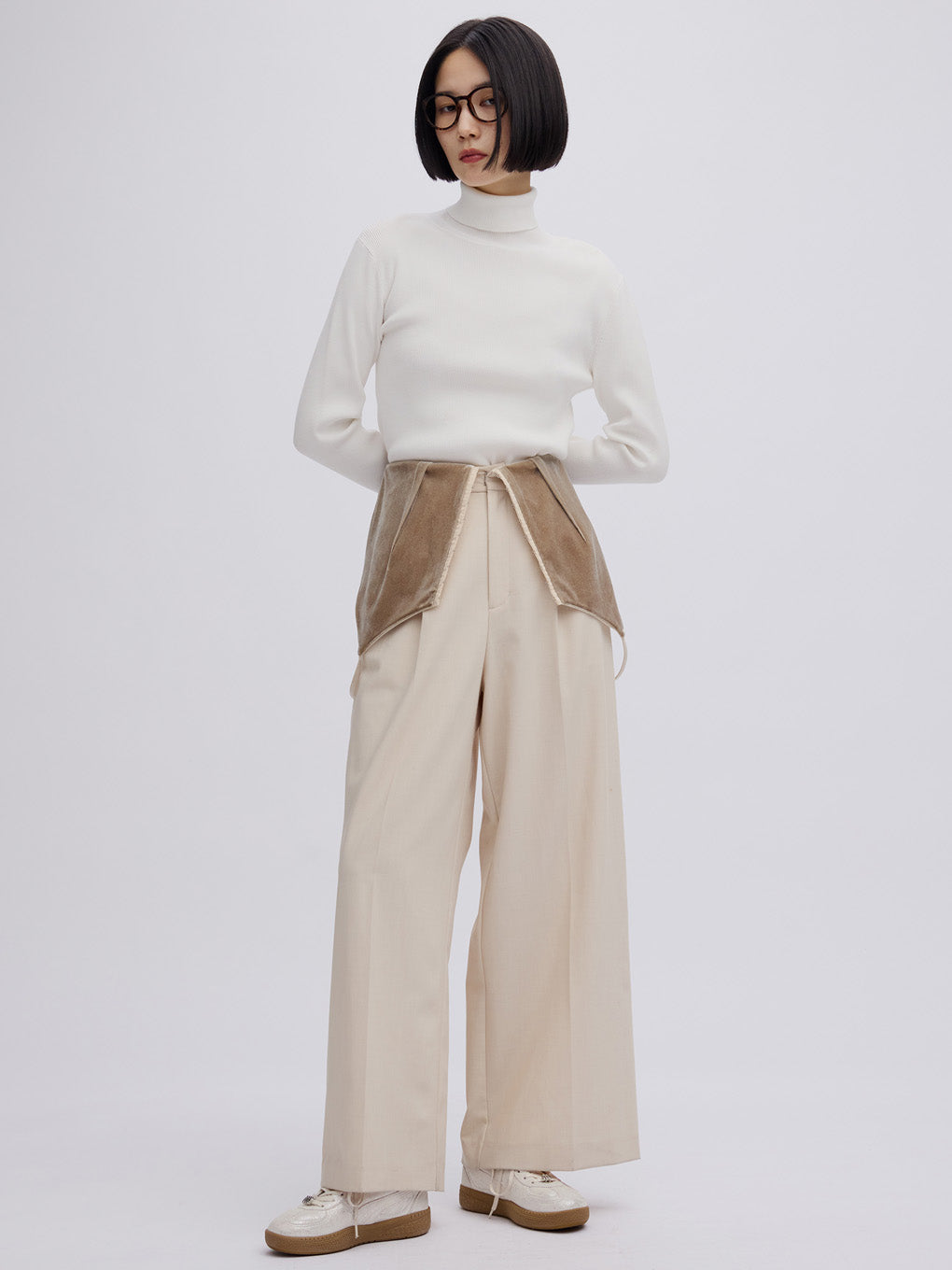 BEST TOUCH GARTER DETAIL KNIT TOP