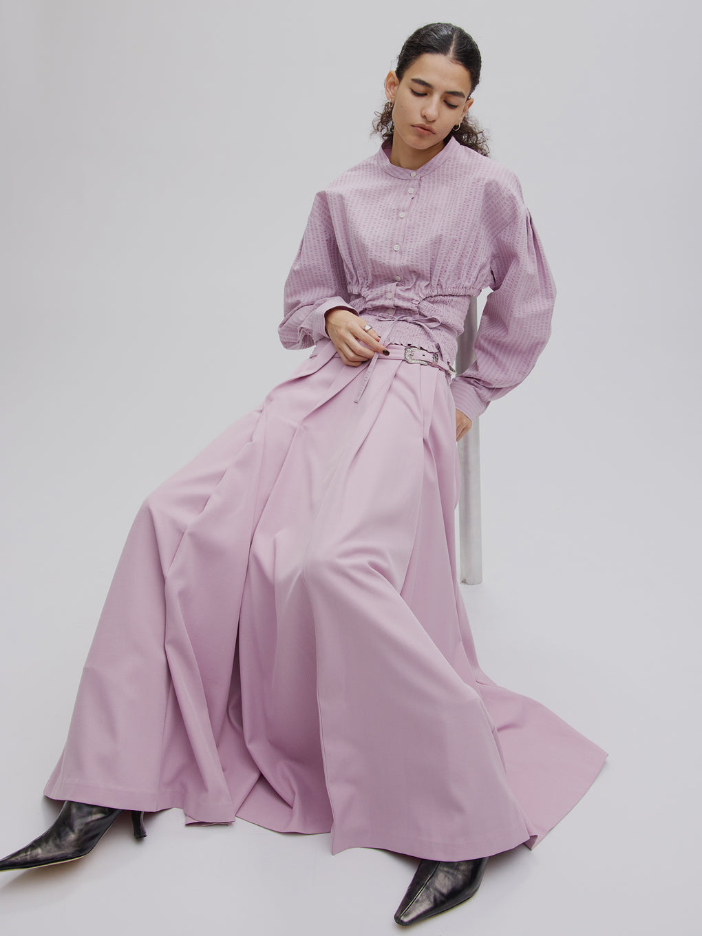 UND RANDOM TUCK FLARE SKIRT