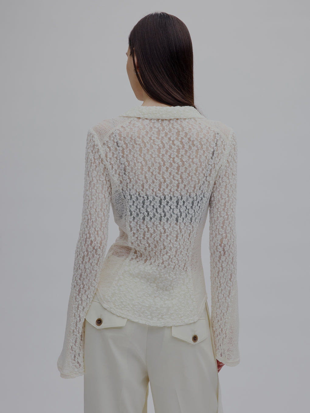 MEDI SHRUNK LACE OPEN COLLAR TOP