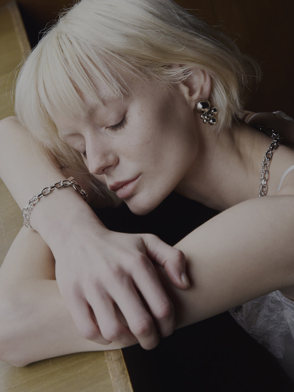 Bijou R.I Crystal Chain Bracelet