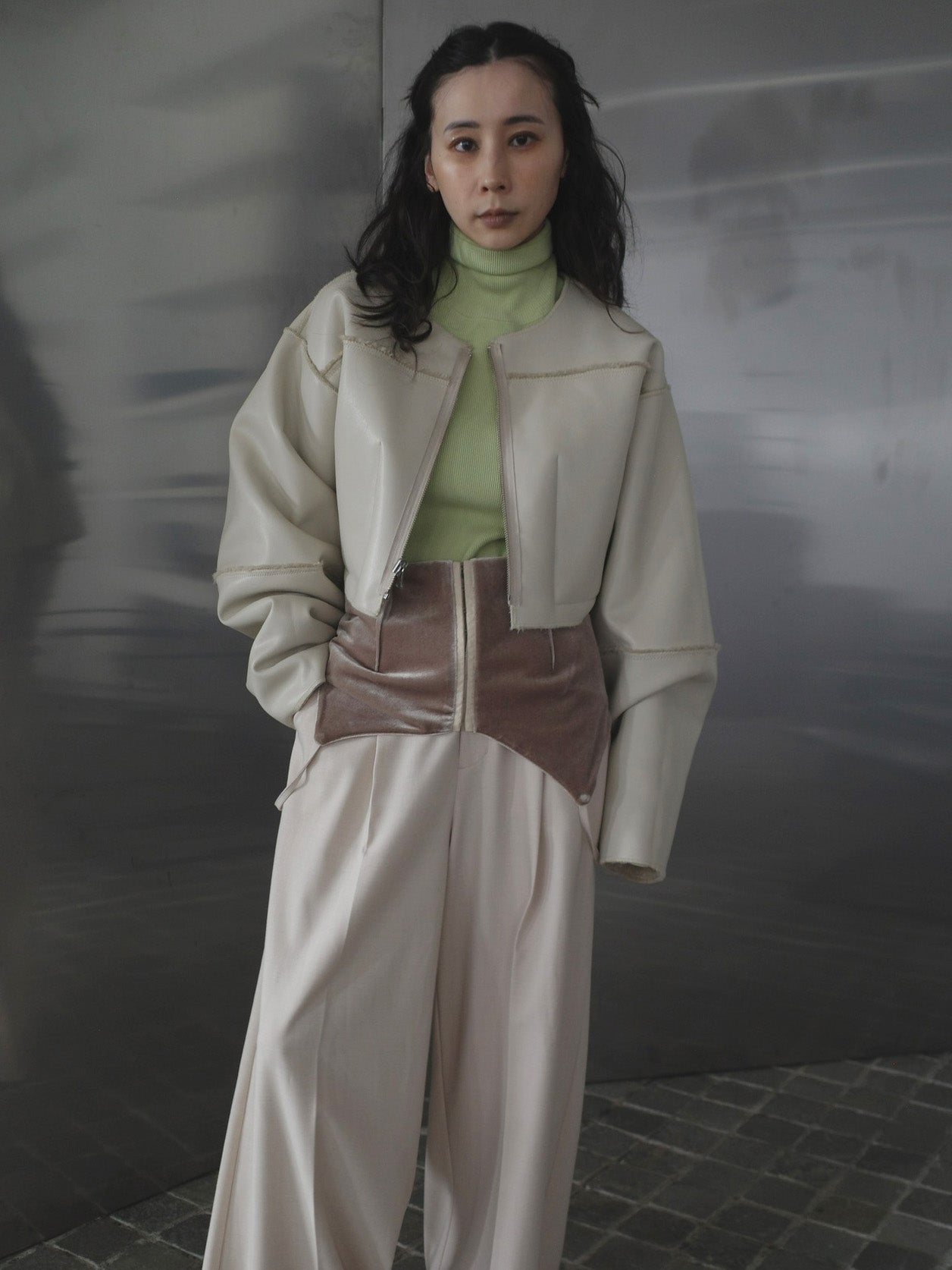 BOA COLLARLESS REVERSIBLE SHORT JACKET