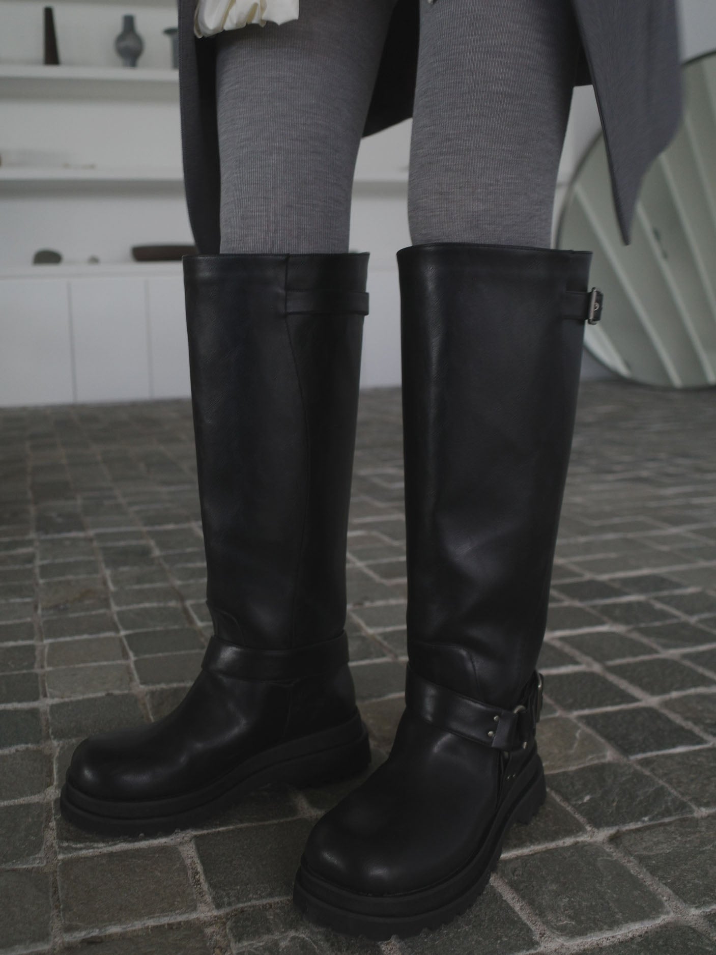 SIDE WAVE BUCKLE LONG BOOTS
